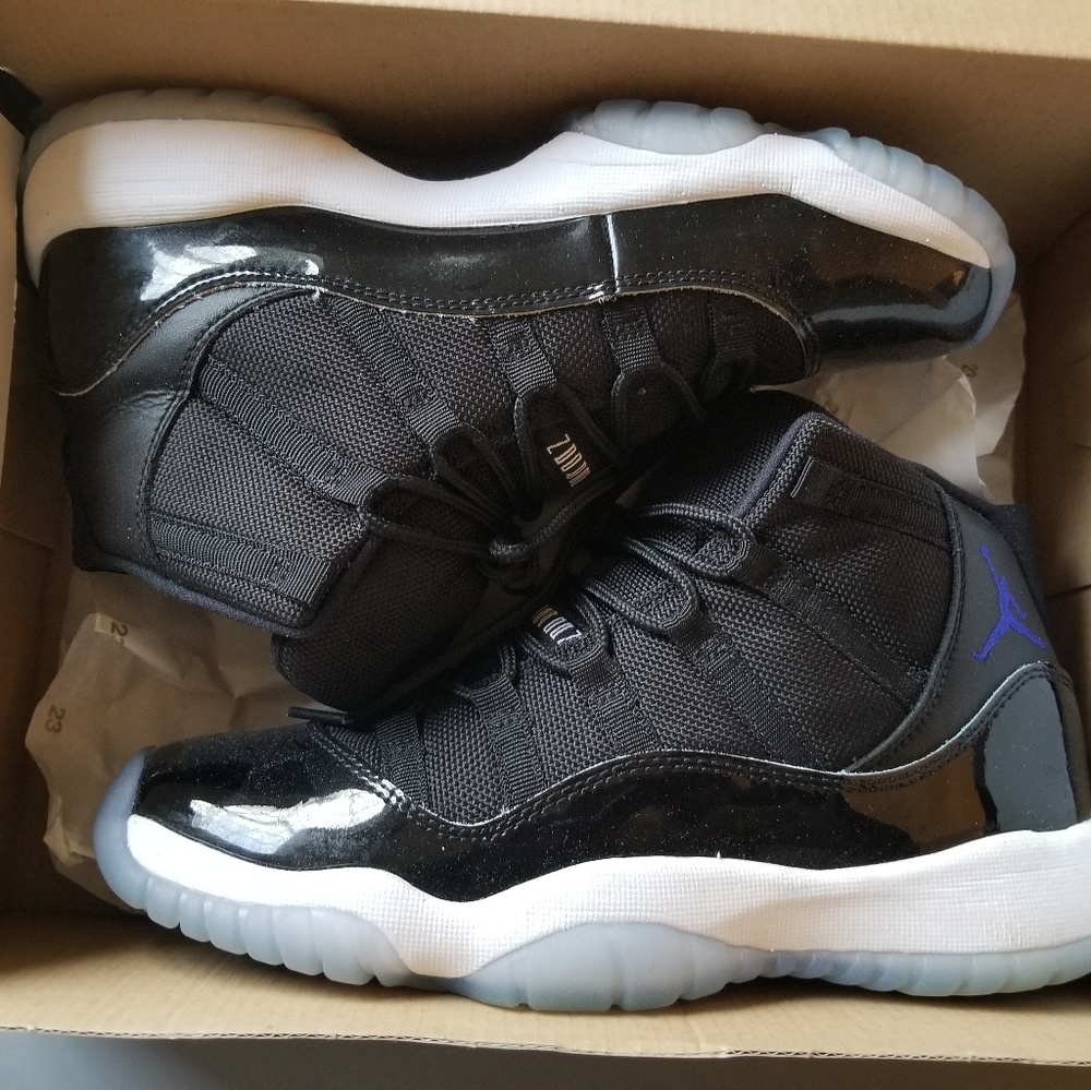 Jordan Space Jam 11s